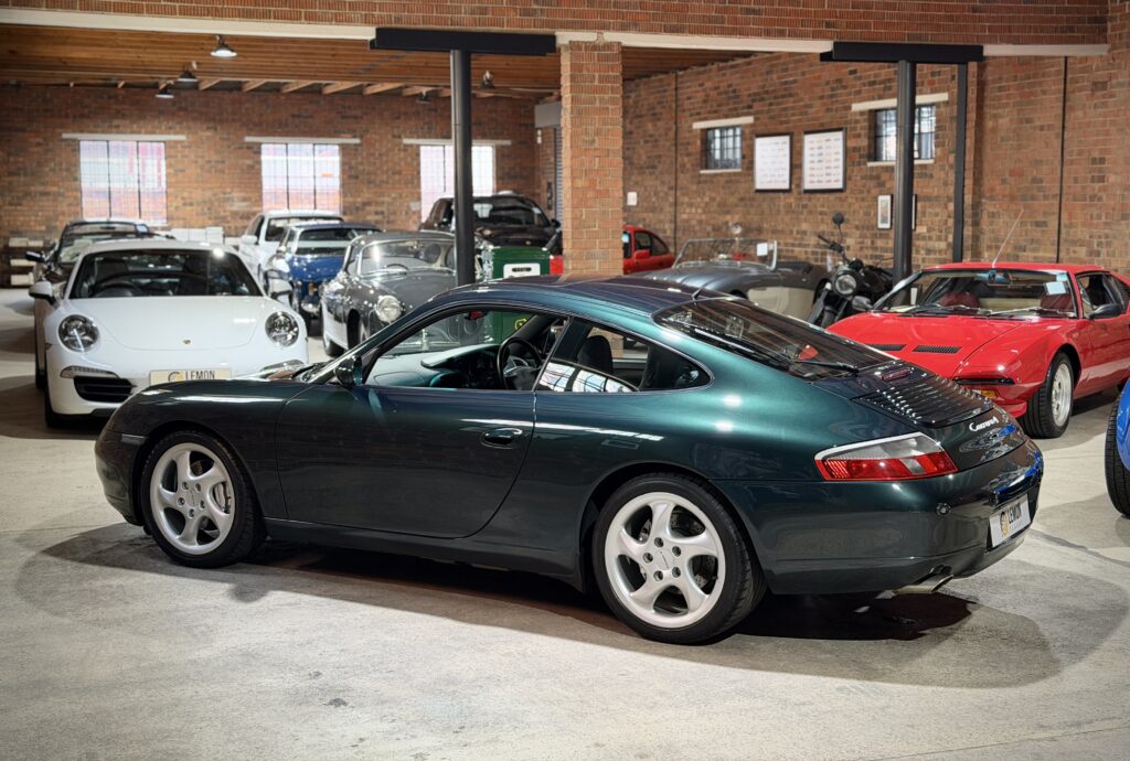 1999 Porsche 911 Carrera 4