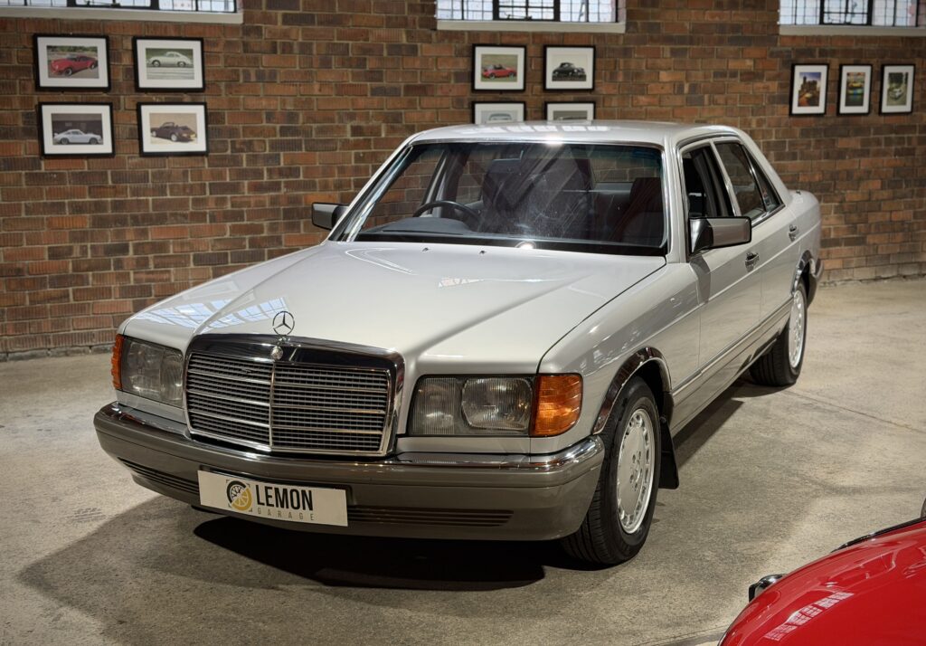 1992 Mercedes Benz 300SE