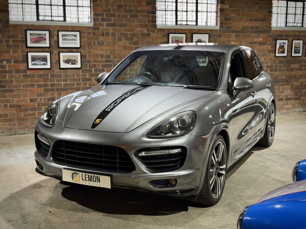 2013 Porsche Cayenne GTS