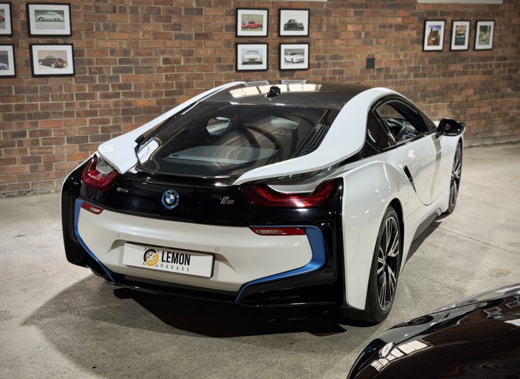2015 BMW i8