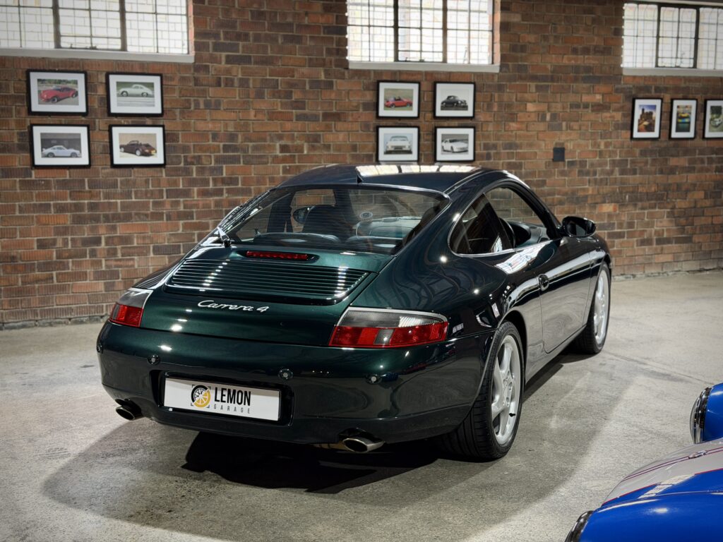 1999 Porsche 911 Carrera 4