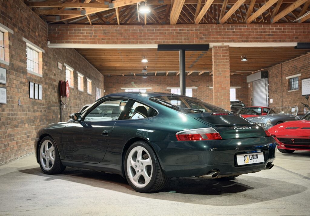 1999 Porsche 911 Carrera 4