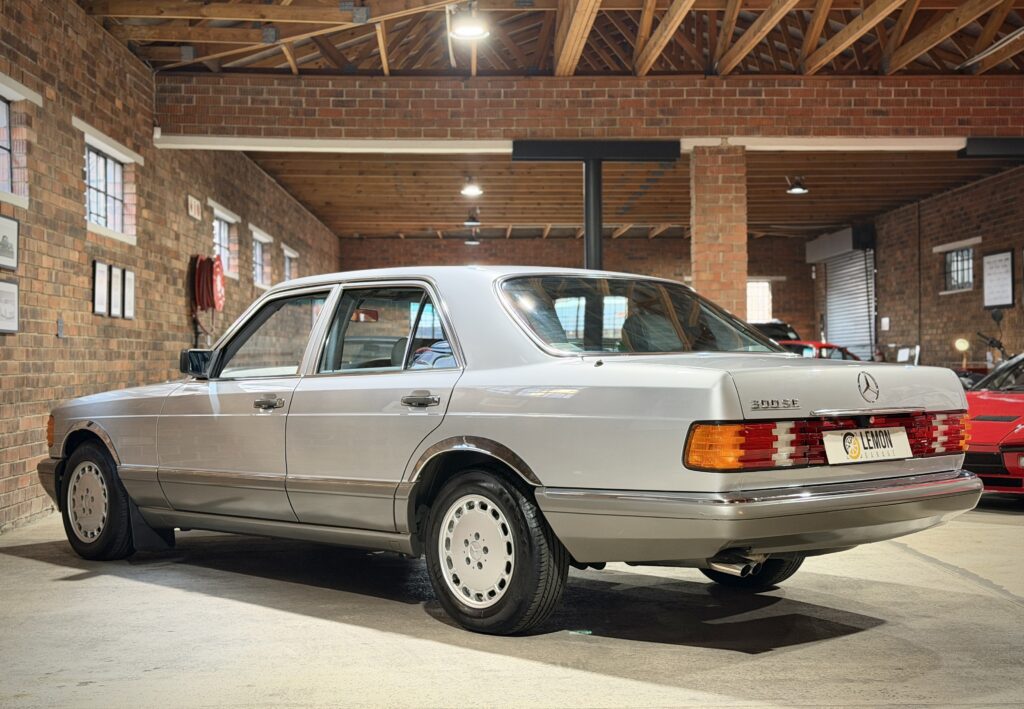 1992 Mercedes Benz 300SE