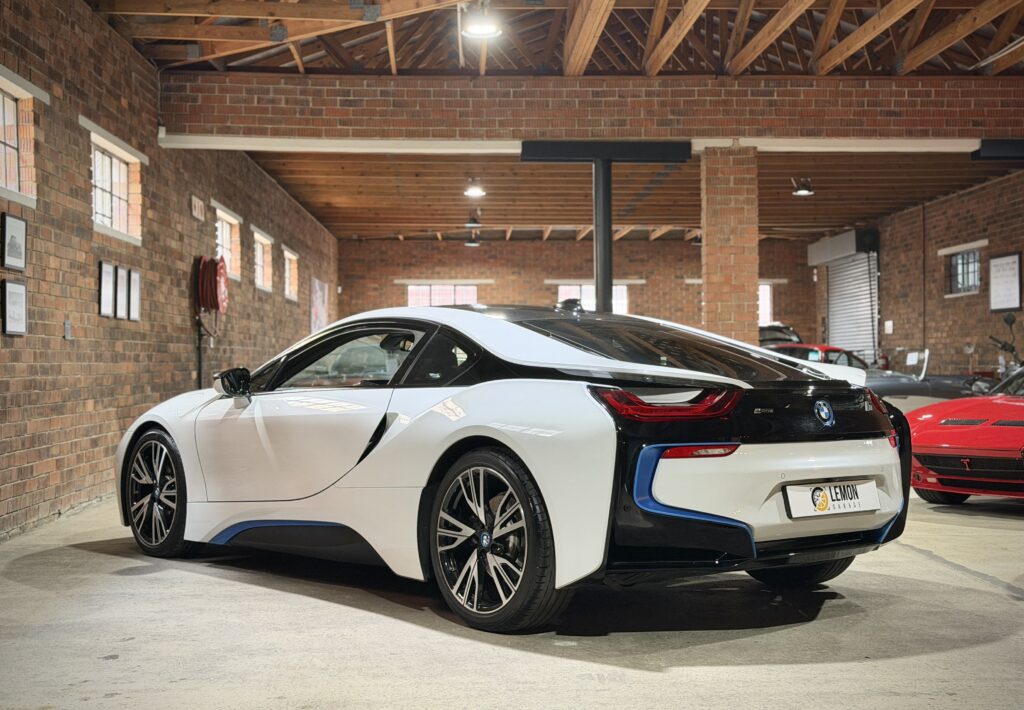 2015 BMW i8