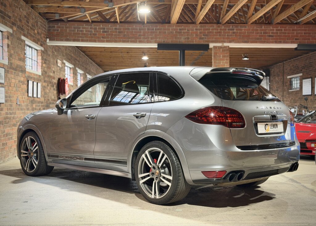 2013 Porsche Cayenne GTS