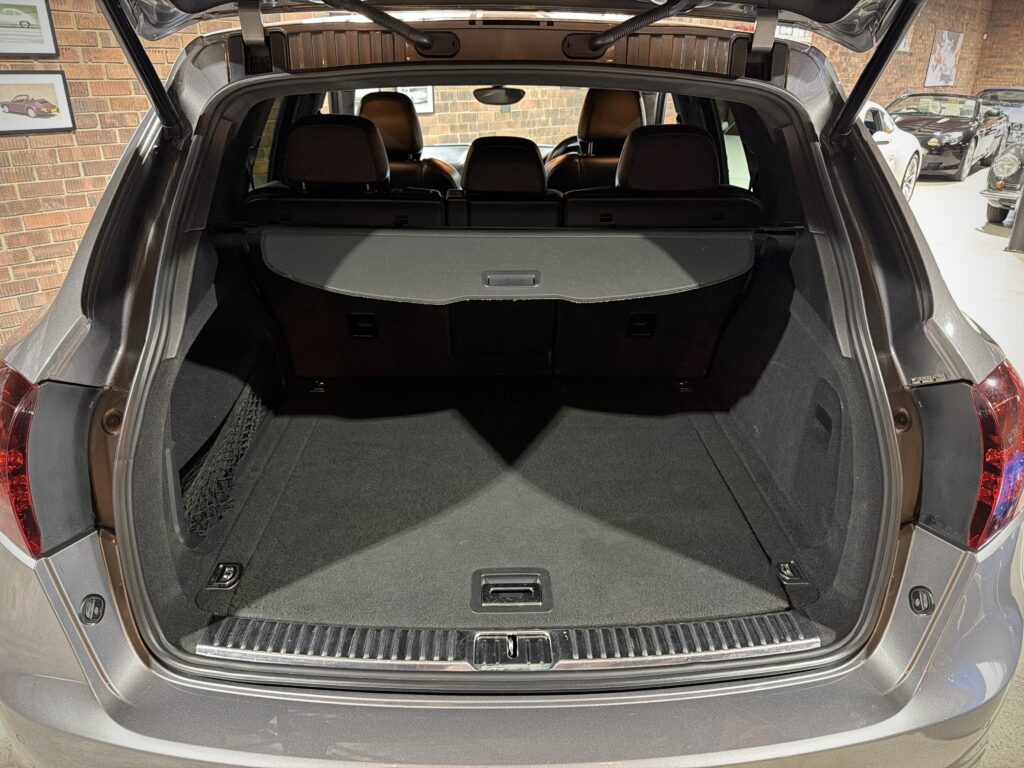 2013 Porsche Cayenne GTS