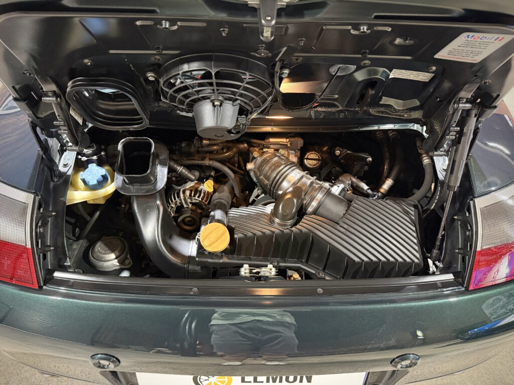 1999 Porsche 911 Carrera 4