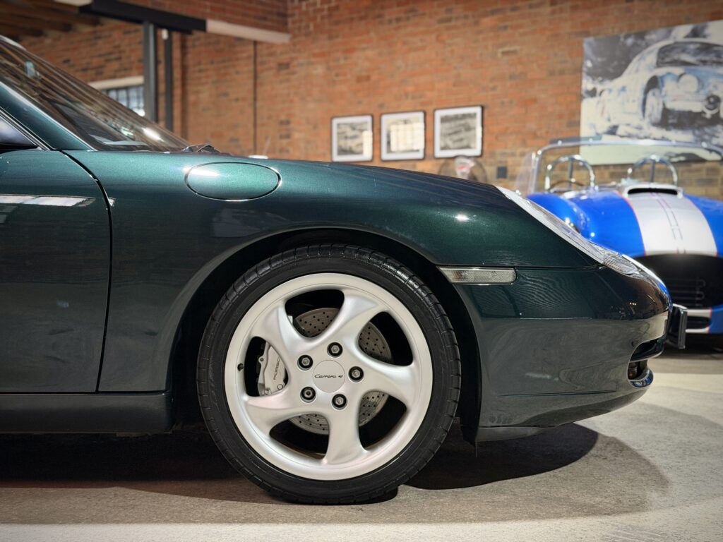 1999 Porsche 911 Carrera 4