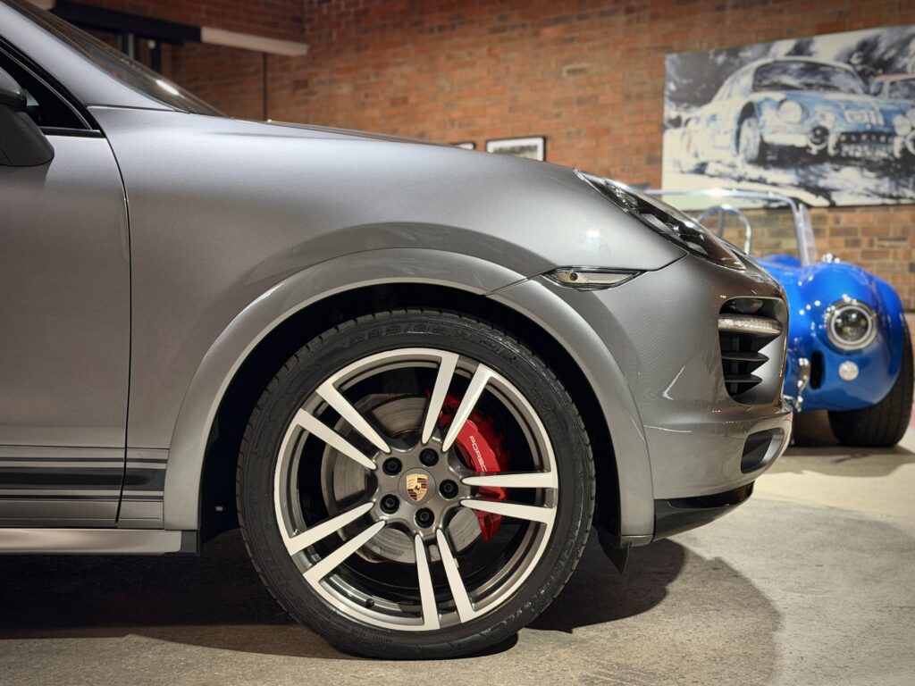 2013 Porsche Cayenne GTS