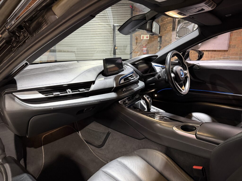 2015 BMW i8