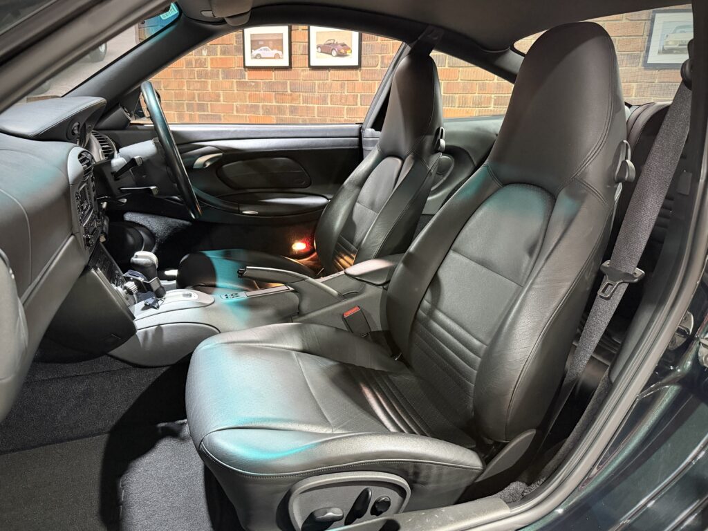 1999 Porsche 911 Carrera 4