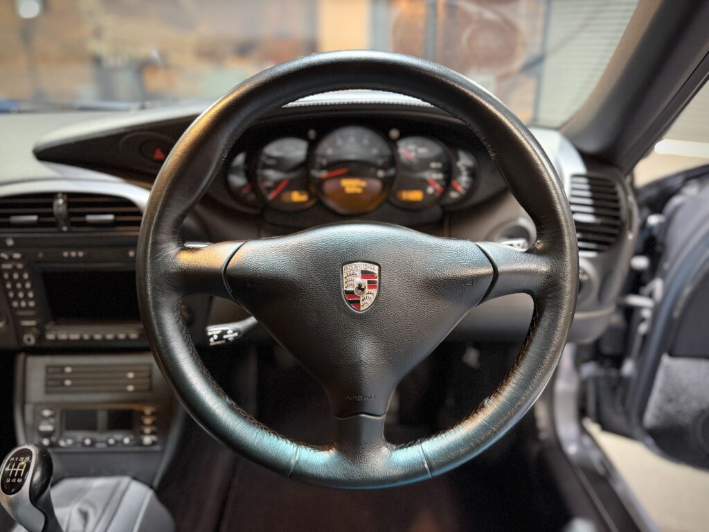 2003 Porsche 911 Carrera 4S