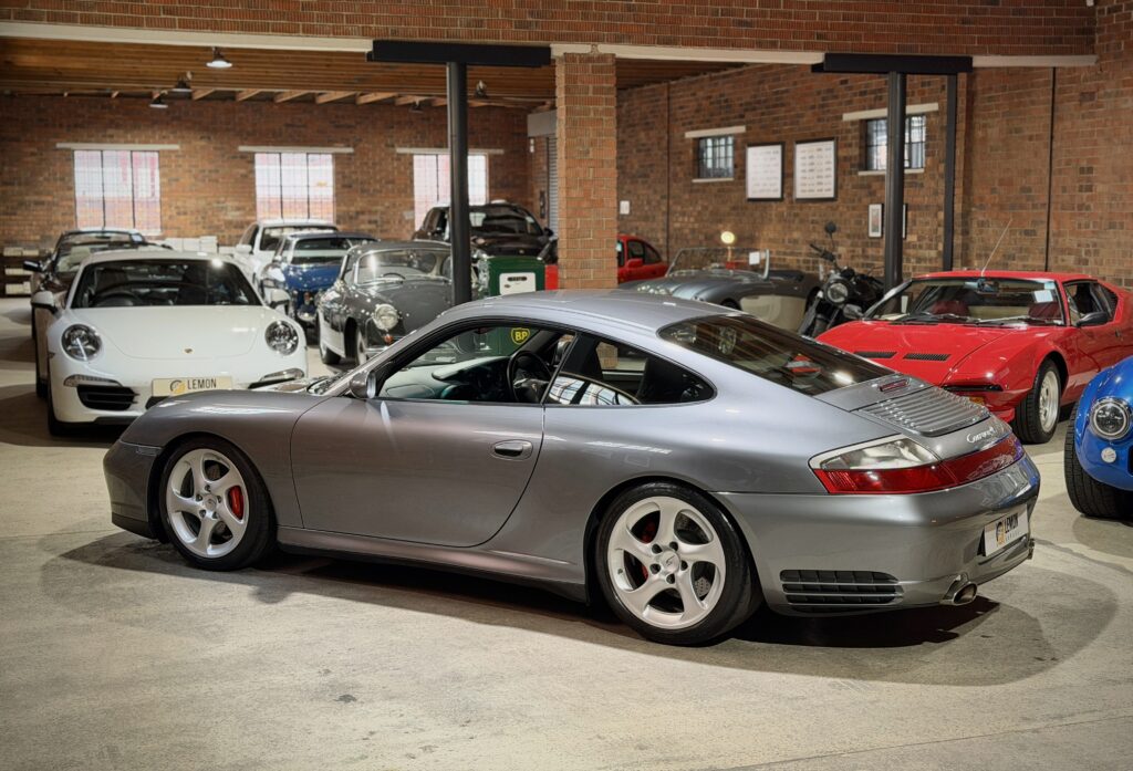 2003 Porsche 911 Carrera 4S