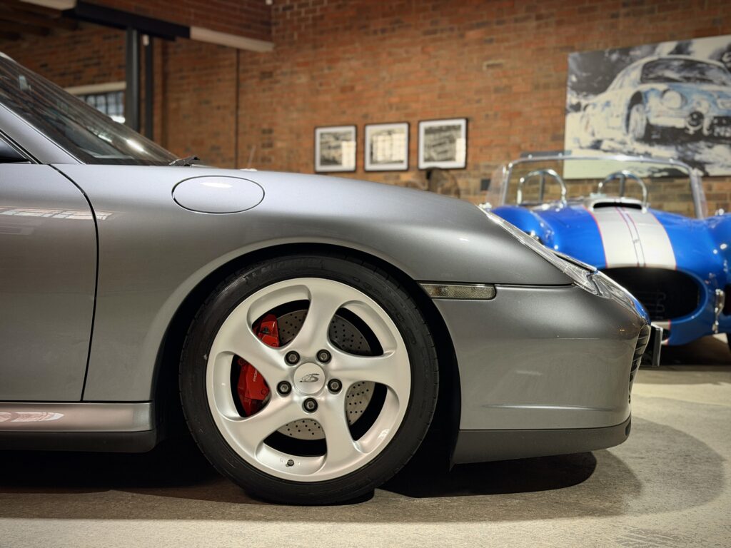 2003 Porsche 911 Carrera 4S