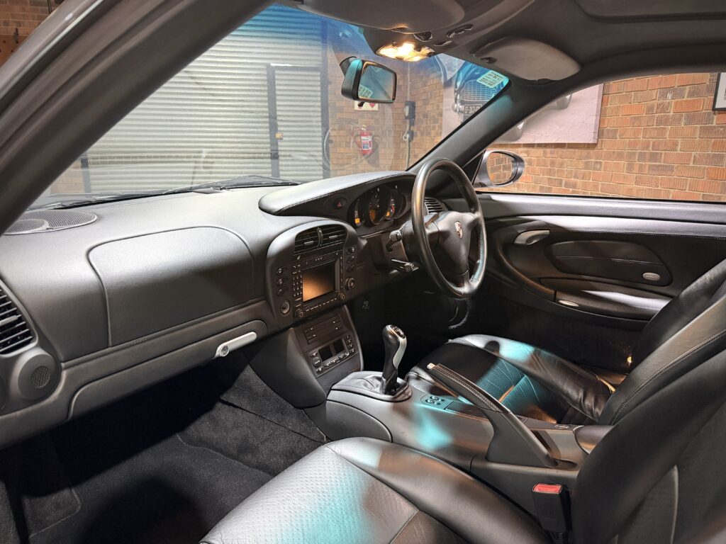 2003 Porsche 911 Carrera 4S