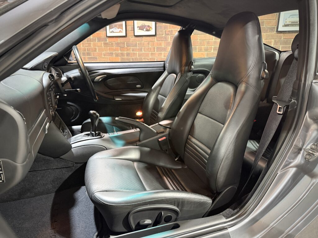 2003 Porsche 911 Carrera 4S